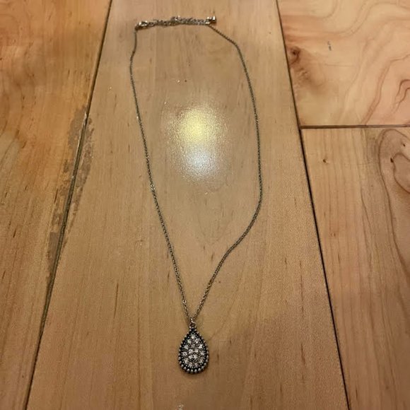 Teardrop Rhinestone Necklace - Picture 5 of 7